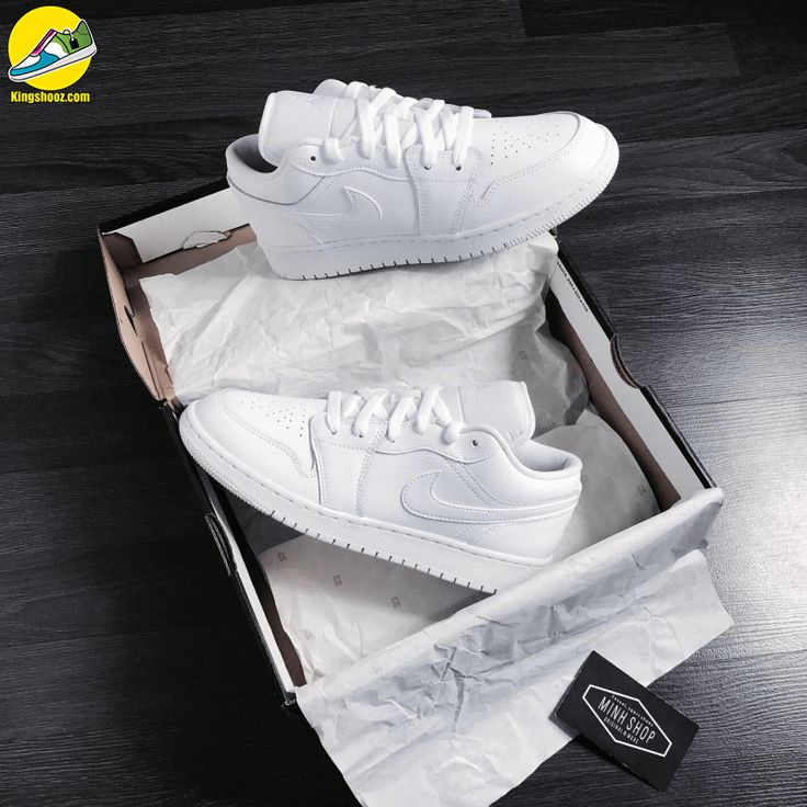 AIR JORDAN ONE BASSE TRIPLE BLANC