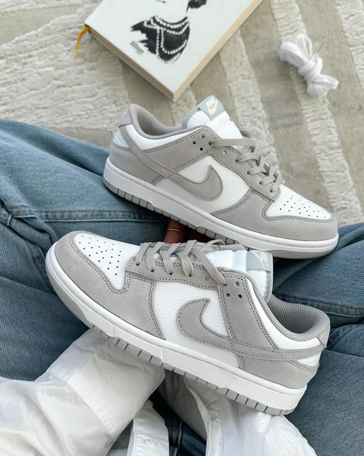 Nike Dunk Low Grey
